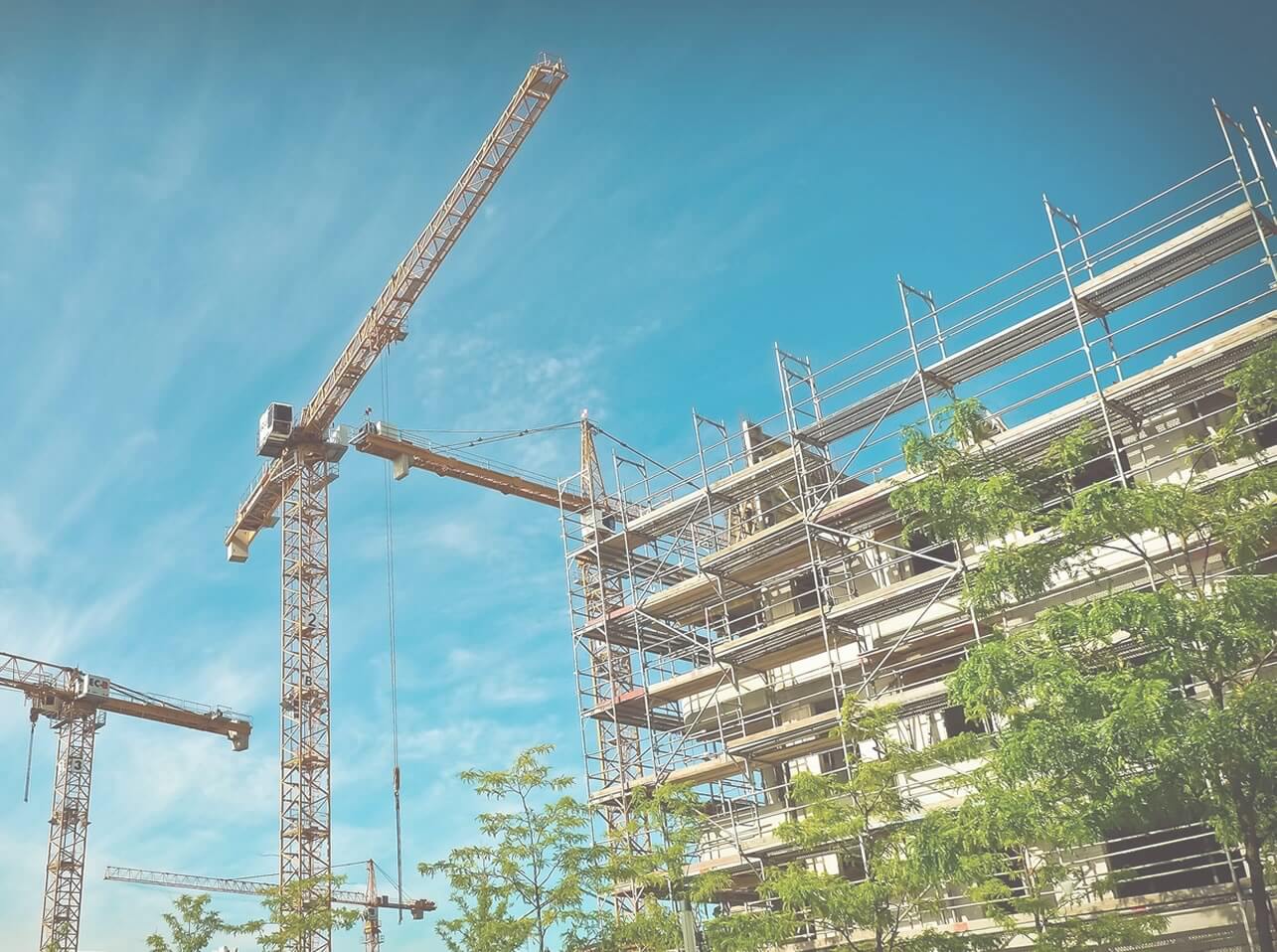 Avocat en droit de l'urbanisme à La Rochelle - Conseil juridique pour projets de construction et aménagement du territoire